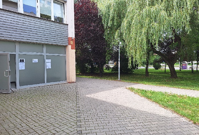 Wejście do MK MELARO Centrum Serwisowe przy ul. Bosaków 11 w Krakowie - serwis ekspresów do kawy